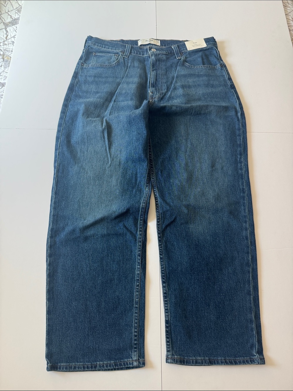Hollister Men’s baggy jeans